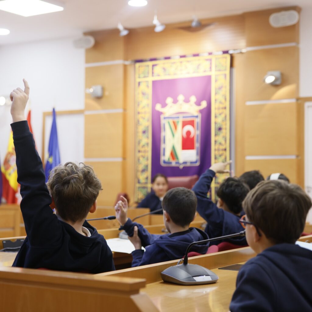 Cerca de 300 alumnos de Colmenar Viejo participan en los ‘Plenitos Infantiles’ del Ayuntamiento