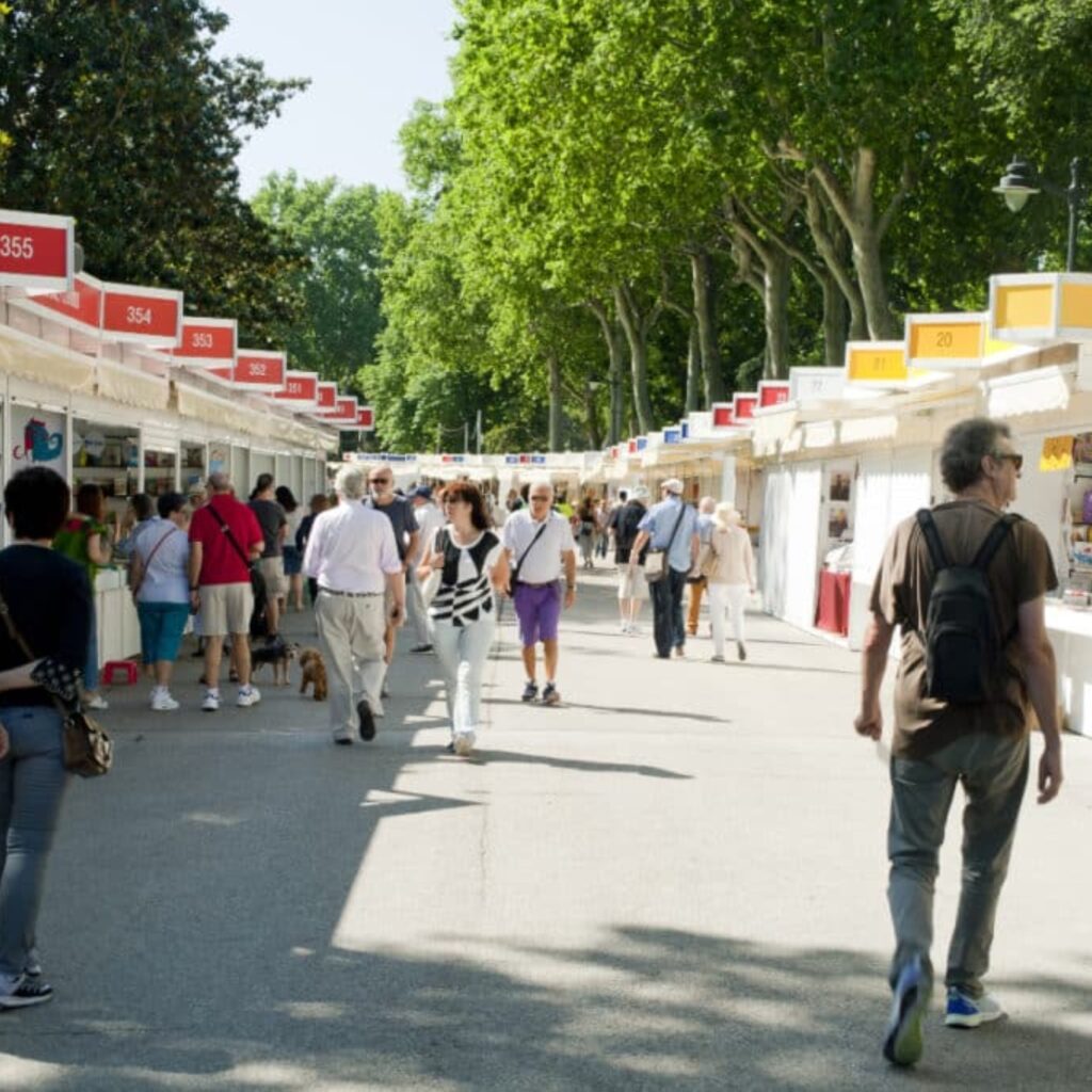 El norte de Madrid se llena de libros y fiesta: ferias literarias y ambiente de Feria de Abril este fin de semana
