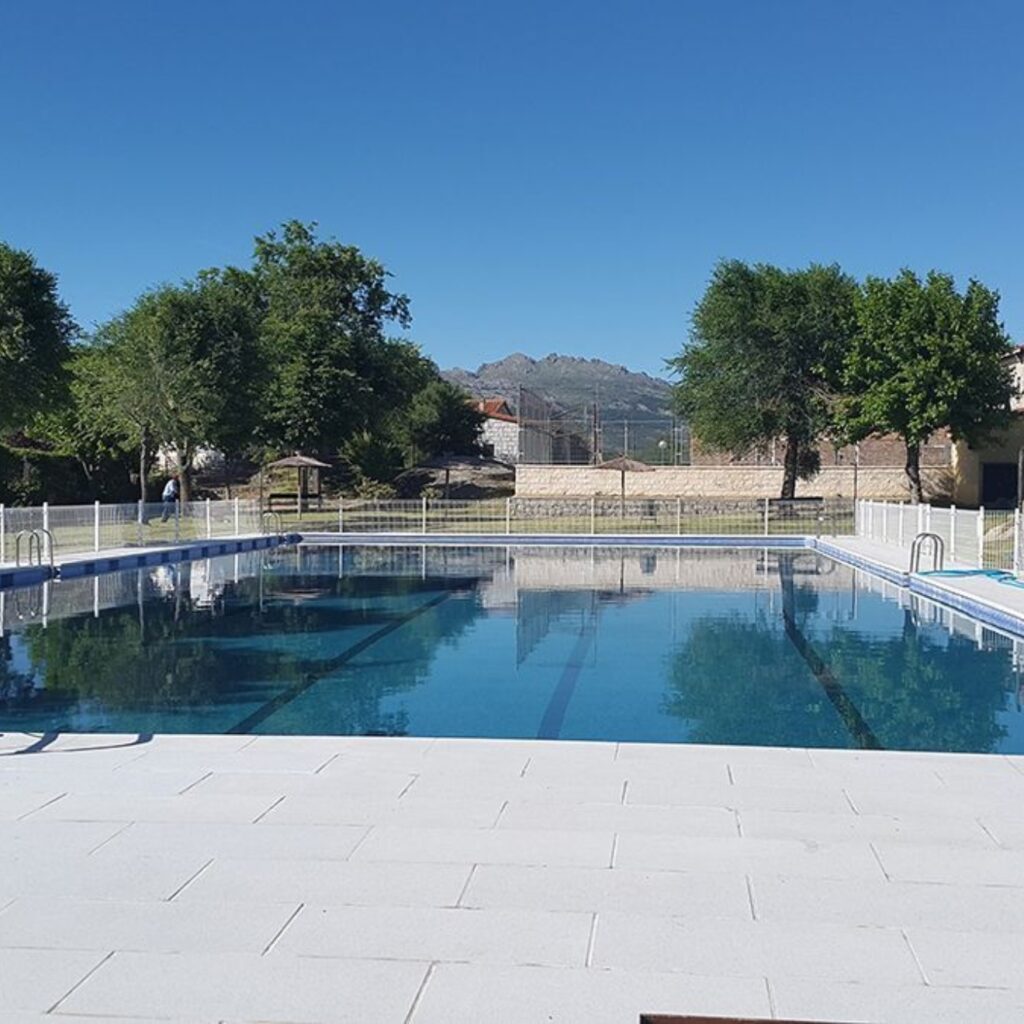 Lozoyuela-Navas-Sieteiglesias abre el plazo de inscripción para sus cursos de natación de verano 2026: fechas, niveles y horarios oficiales