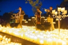 Tres Cantos ilumina La Rosaleda con más de 2.000 velas y música en directo en su cita cultural más mágica