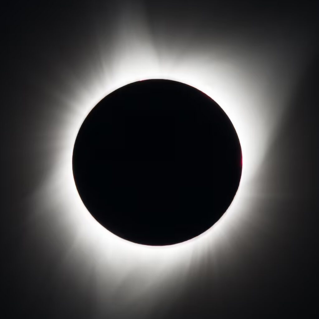 Eclipse total de Sol en Colmenar Viejo: dónde y cómo ver gratis el fenómeno del 12 de agosto