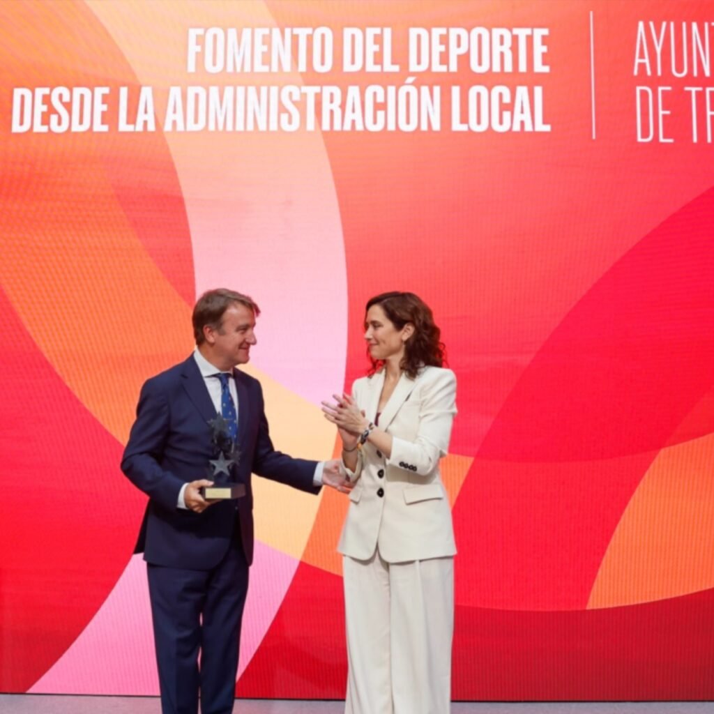 Tres Cantos recibe el Premio Siete Estrellas del Deporte de la Comunidad de Madrid